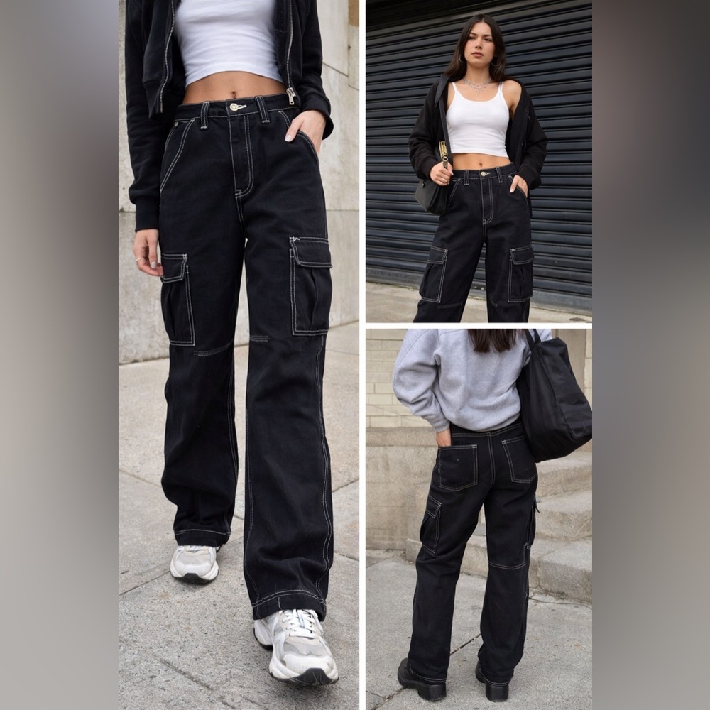 Black Cargo Wide-Leg Jeans - Women's